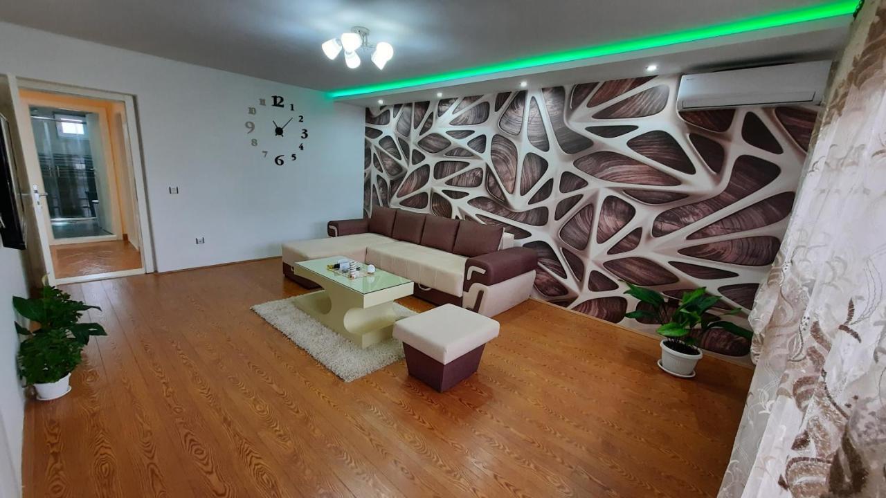 Exclusive Apartment ปาราชิน ภายนอก รูปภาพ