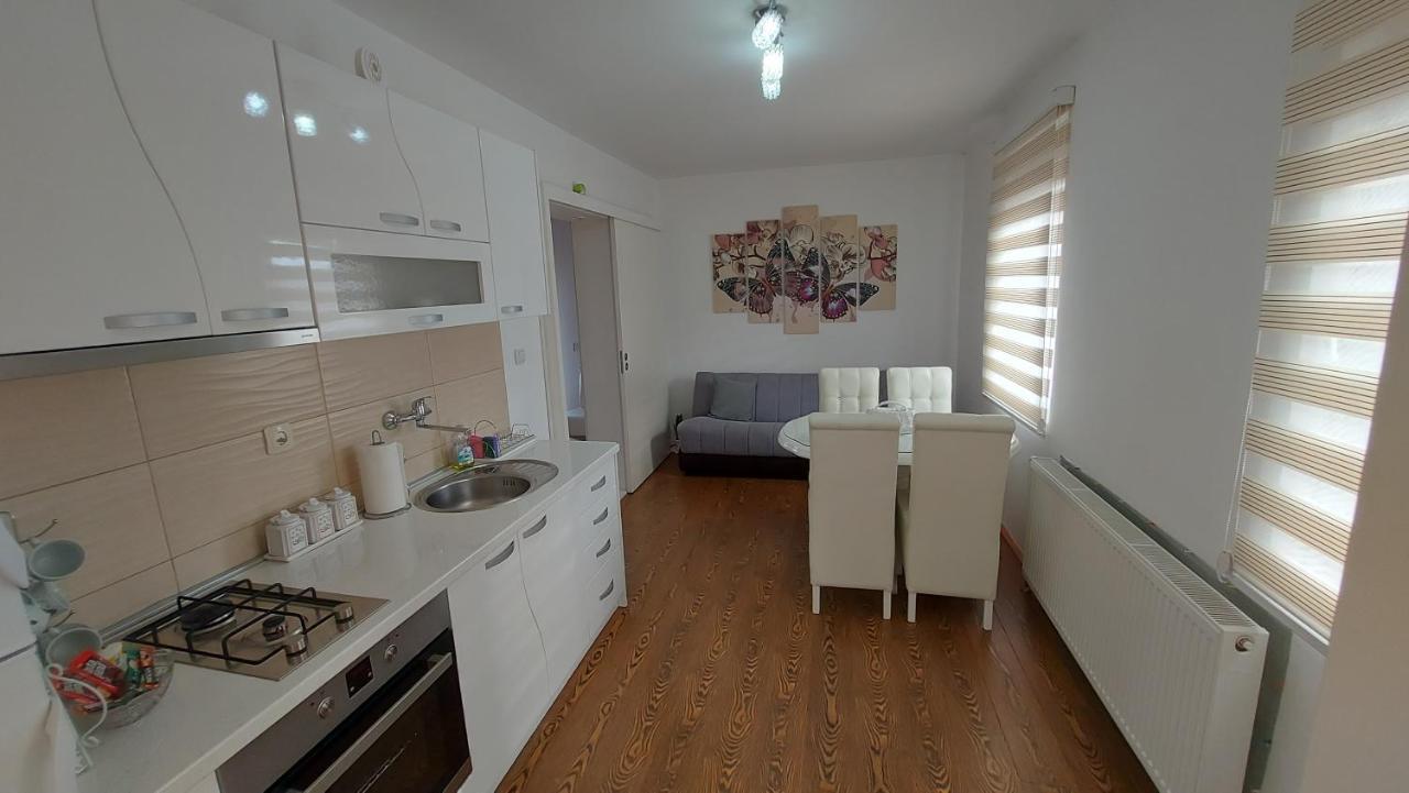 Exclusive Apartment ปาราชิน ภายนอก รูปภาพ