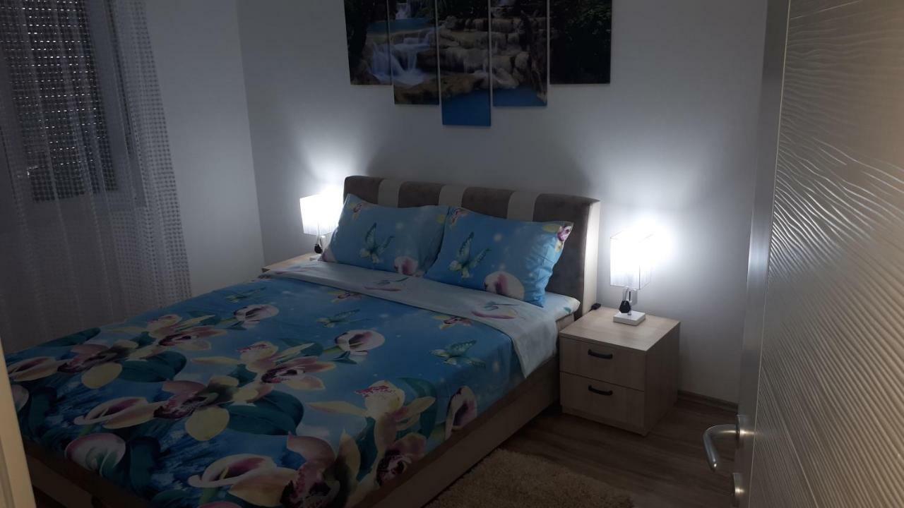Exclusive Apartment ปาราชิน ภายนอก รูปภาพ